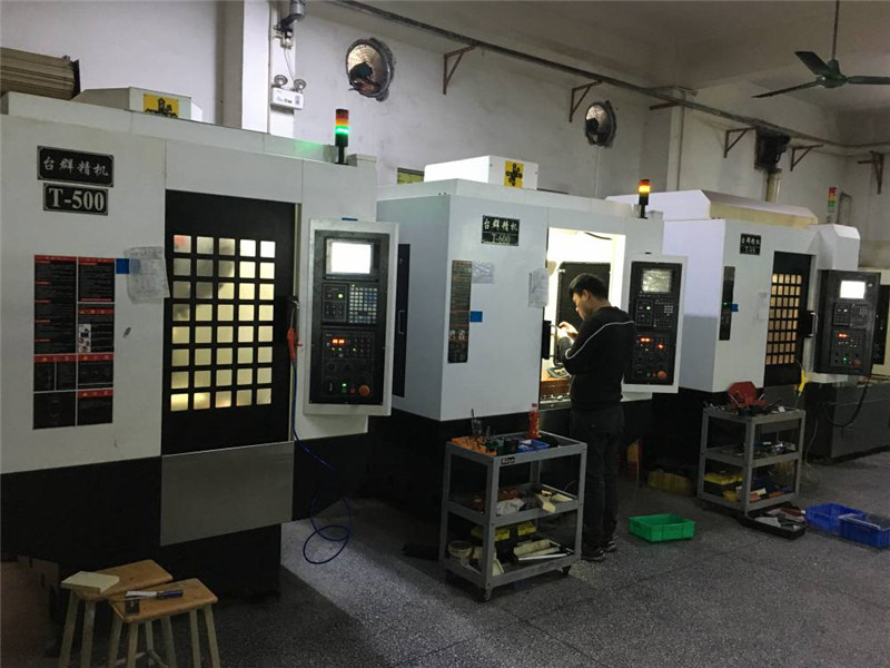 CNC模具加工中心 CNC模具加工中心